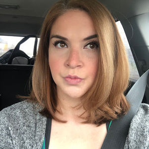 Meet your Posher, Crystal